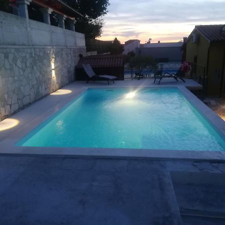 Kamenjak Volme, Cousy House With Pool Banjole Bagian luar foto